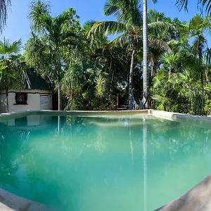 hostel-oryx.tulum-hotels.net/