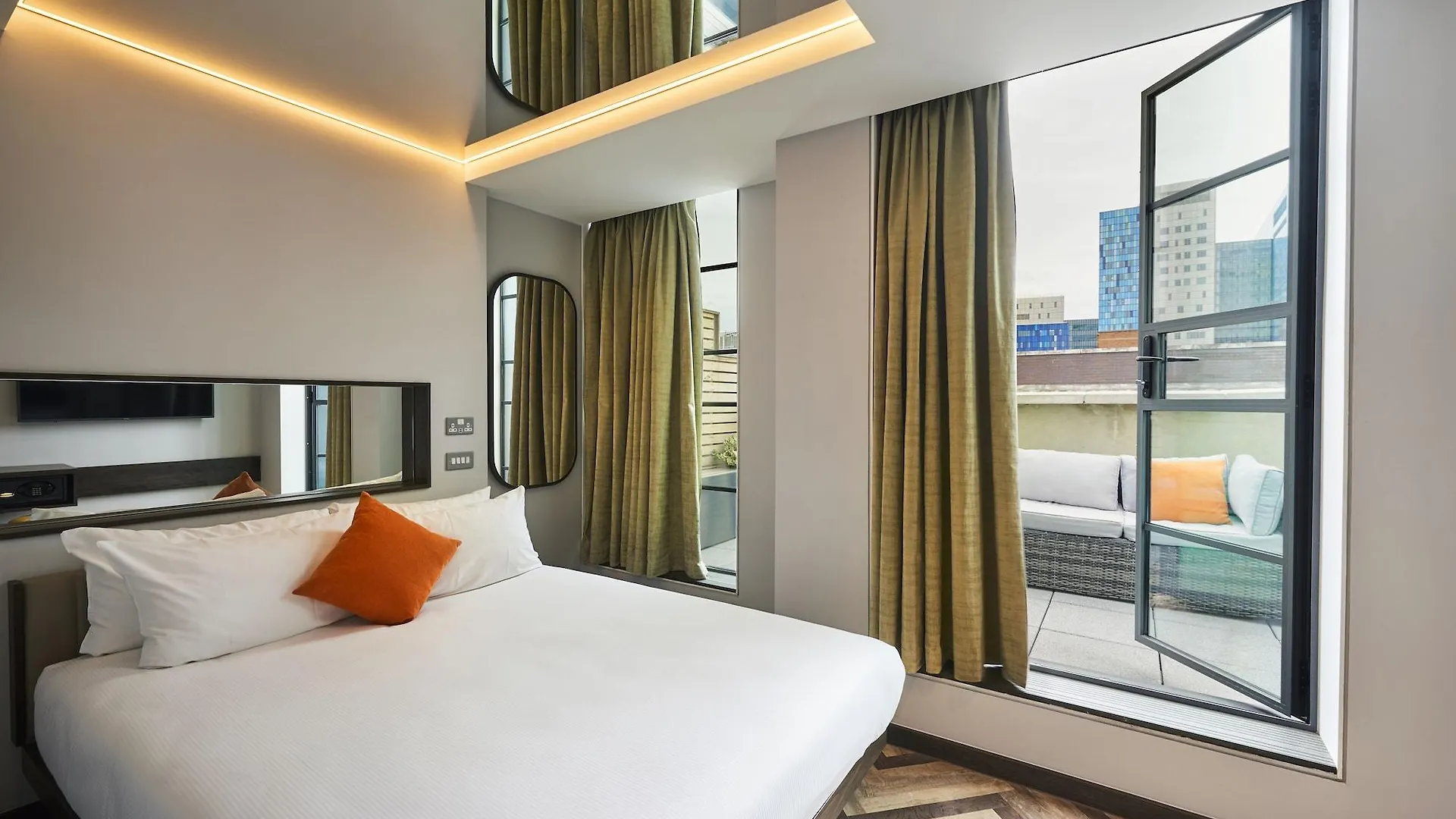 New Road Hotel London